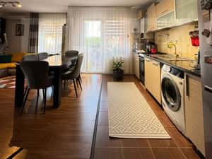 Apartament 3 camere, 64mp, decomandat, etaj 1,  2 parcari, Terra — miniatura 3