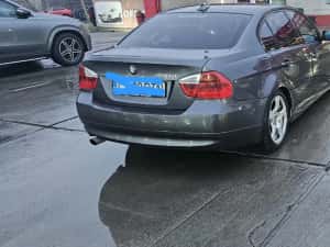 Bmw 320 d ,e90.. 120 kw — miniatura 9