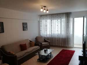 Obcini-La intrare in Obcini-2 camere decomandat, et.1 ,mobilat,76,24mp — miniatura 1