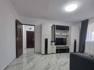 Apartament 2 camere de închiriat Brasov
