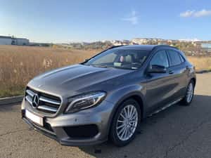 Mercedes-Benz GLA 220d 4MATIC AMG Line – Pachet Night, Offroad, Full Dotări