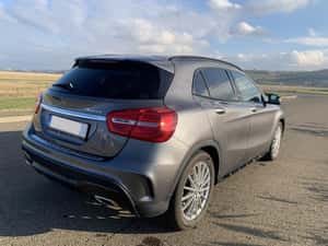 Mercedes-Benz GLA 220d 4MATIC AMG Line – Pachet Night, Offroad, Full Dotări — miniatura 2