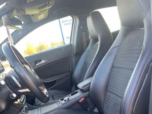 Mercedes-Benz GLA 220d 4MATIC AMG Line – Pachet Night, Offroad, Full Dotări — miniatura 7