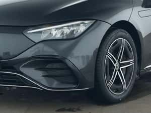 Mercedes-Benz EQE Berlină, 245 cp, electric, 22.156 km — miniatura 3