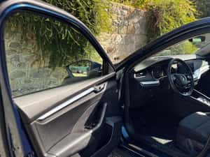 Skoda Octavia 2.0 TDI DSG Ambition 2023 — miniatura 2