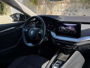 Skoda Octavia 2.0 TDI DSG Ambition 2023 — miniatura 3