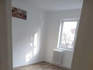 Apartament cu 3 camere semidecomandat zona Mircea cel Bătrân — miniatura 5