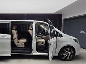 Mercedes-Benz V 250 d 4MATIC Extra Long AMG Line — miniatura 7
