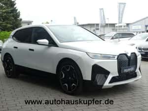BMW iX Automată 523 HP Electric - 17.080 km — miniatura 3