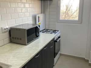 Apartament 2 camere, decomandat, metrou, zona Drumul Taberei — miniatura 5