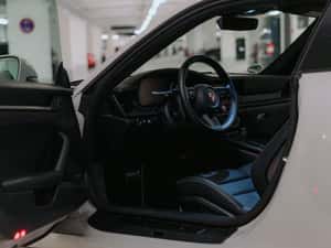Porsche 992 - 181.485 EUR — miniatura 5