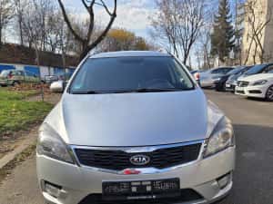 Vând KiA Ceed benzina