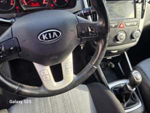Vând KiA Ceed benzina — miniatura 6
