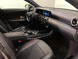 Mercedes-Benz CLA 200 Automată 163 HP Benzină — miniatura 2