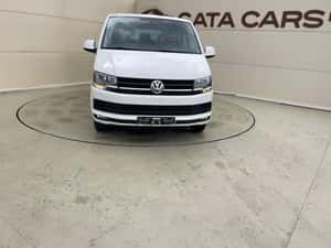 Volkswagen Caravelle cu 8 locuri, 2018, 19.360 EUR — miniatura 1