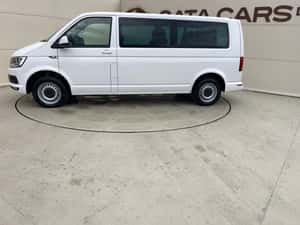 Volkswagen Caravelle cu 8 locuri, 2018, 19.360 EUR — miniatura 7