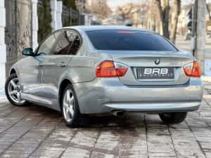 • Bmw Seria 3 E90 / 320D - Automat / Bixenon / Parc Auto rate • — miniatura 4