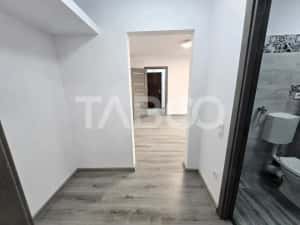 Apartament 2 camere de vanzare 47 utili renovat complet Terezian Sibiu — miniatura 5