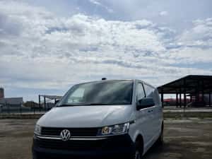 Volkswagen Transporter T6.1 LUNG /USI PE AMBELE PARTI/ — miniatura 10