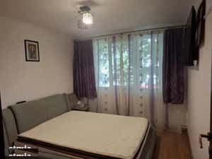 Vand apartament cu 2 camere in zona Straja Sector 4