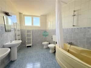 Vand apartament cu 4 camere, 94 mp, etaj 2, cartier Unirii — miniatura 8