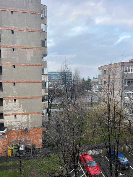 Apartament 3 cam, zona Nufarul, vizavi de Lotus — fotografie 1 din 6
