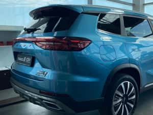 SUV hibrid nou 7 locuri, 280 cp, 2025 — miniatura 3