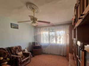 Apartament cu 3 camere de vânzare cu suprafata de 74mp — miniatura 3