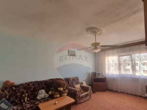 Apartament cu 3 camere de vânzare cu suprafata de 74mp — miniatura 4