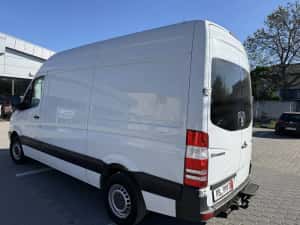VW Crafter-Mercedes Sprinter — miniatura 3