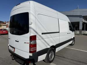 VW Crafter-Mercedes Sprinter — miniatura 4
