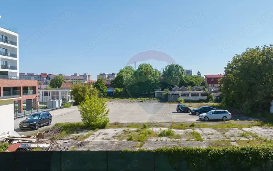 Oportunitate! Teren de închiriat, 3,256 mp, strada Traian! — fotografie 1 din 9