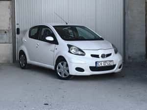 Toyota aygo 2011 1.0 benzina — miniatura 6