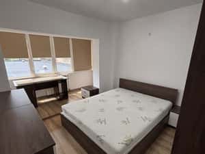 Apartament cu 4 camere de inchiriat ultracentral etaj 3 Ramnicu Valcea