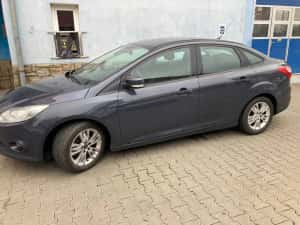 vand FORD FOCUS sedan 2011 — miniatura 2