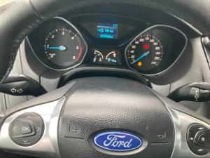 vand FORD FOCUS sedan 2011 — miniatura 4