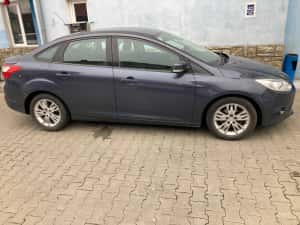 vand FORD FOCUS sedan 2011 — miniatura 6