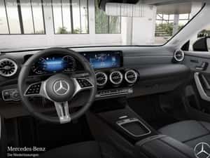 Mercedes-Benz CLA 250 Hibrid Second-Hand București — miniatura 7