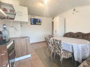 Daca vezi anuntul, e pentru tine: 3 camere la mansarda — miniatura 1