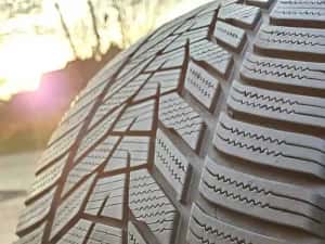 285/45 R20 • Iarna • Hankook Winter i cept evo 3X 112V | 2 buc | DOT 2022 | Pret/buc — miniatura 8