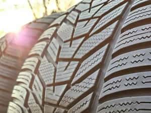 285/45 R20 • Iarna • Hankook Winter i cept evo 3X 112V | 2 buc | DOT 2022 | Pret/buc — miniatura 9