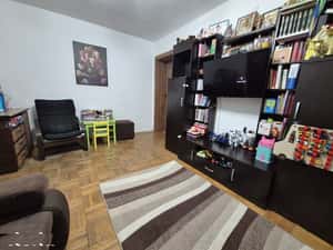 Apartament 3 camere Giulesti