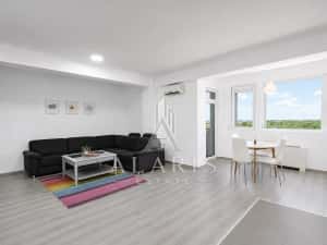 Apartament cu 2 camere, open space, zona Torontalului — miniatura 2
