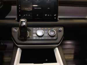 Land Rover Defender Automată 300 HP Diesel — miniatura 7