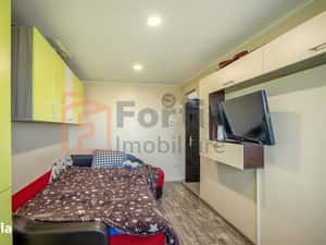Garsoniera zona Velența-mobilată și utilată — miniatura 4