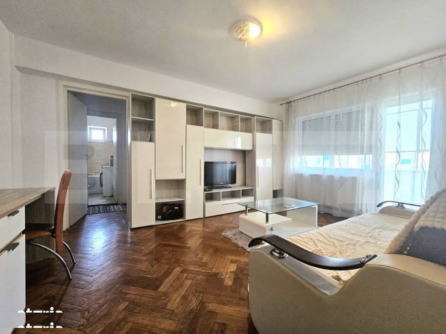 Apartament cu 2 camere, Ultracentral — fotografie 1 din 5