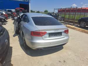 Dezmembrez Audi A5 2.0 TDI CAHA 170 cai Cutie Manuala an 2010 — miniatura 10