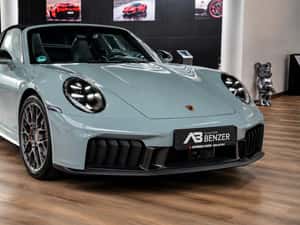 Porsche 992 Cabrio Hibrid (B/E) Automată - 541 HP