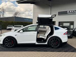 Tesla Model X SUV 2020, 140.333 km, Electric — miniatura 1