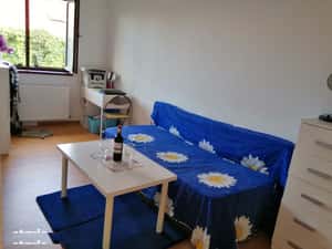 Metrou ap.2 camere in vila,aer cond.parcare,zona verde,liniste,privat — miniatura 3
